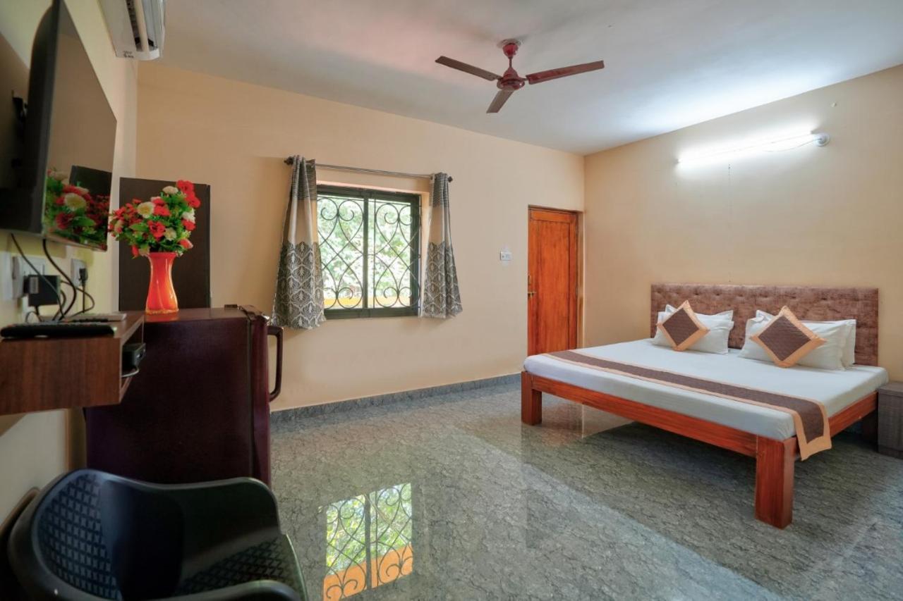 Golden Studio Apartment Goa Calangute Kültér fotó