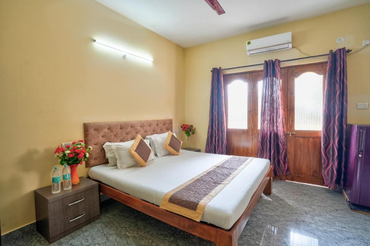 Golden Studio Apartment Goa Calangute Kültér fotó